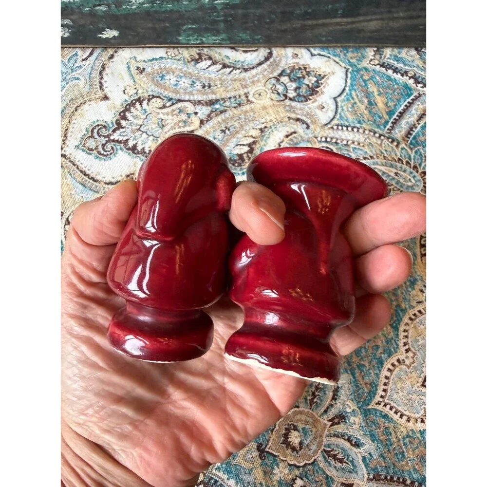 Red Asian Figurine Salt Pepper Shakers Ceramic Glaze Pair Japan Vintage